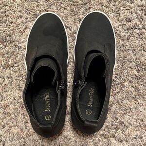 Dream Pairs Womens Black Slip-On Sneakers